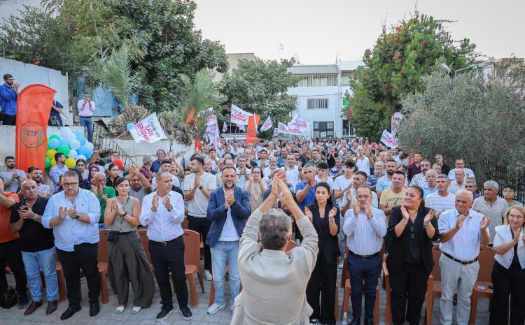  Surlariçi halkı Erhürman’ın yanında