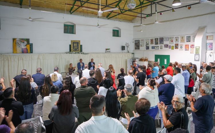  Erhürman: Yeni dönemde diplomasiyi, bilim insanları, sporcular, sanatçılar, dernekler ile hep birlikte yürüteceğiz