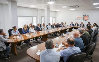 Erhürman, Sanayi Odası üyeleriyle buluştu: