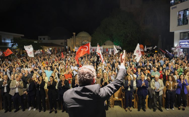  Namık Kemal Meydanı doldu taştı, tek yürek haykırdı: Kardeşlik kazanacak!