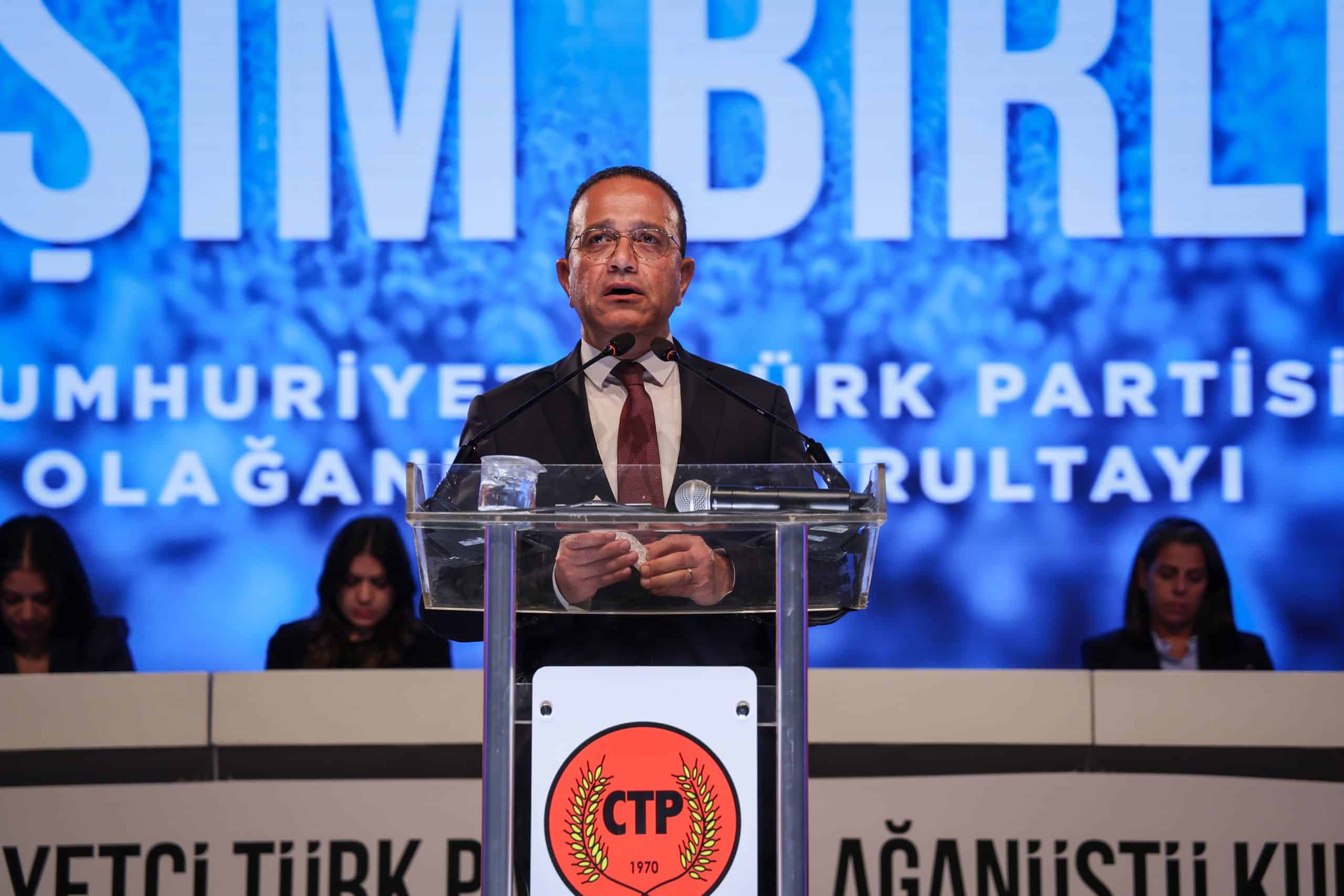 CTP’nin 30. Olağanüstü Kurultayı’nda Genel Başkan adayı Erkut Şahali konuşmasını yaptı