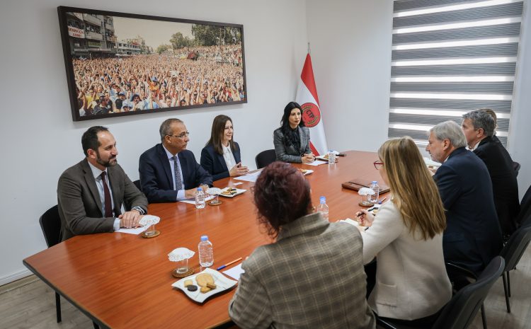  CTP Genel Başkanı İncirli, AB Kıbrıs Özel Temsilcisi Johannes Hahn’ı kabul etti