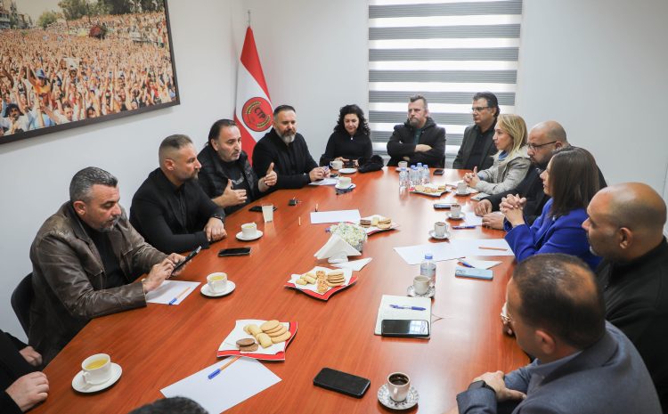  CTP, kamuda örgütlü 5 büyük sendika ile bir araya geldi