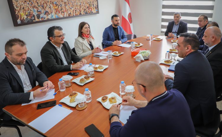  CTP, Kıbrıs Türk İş İnsanları Derneği’ni kabul etti