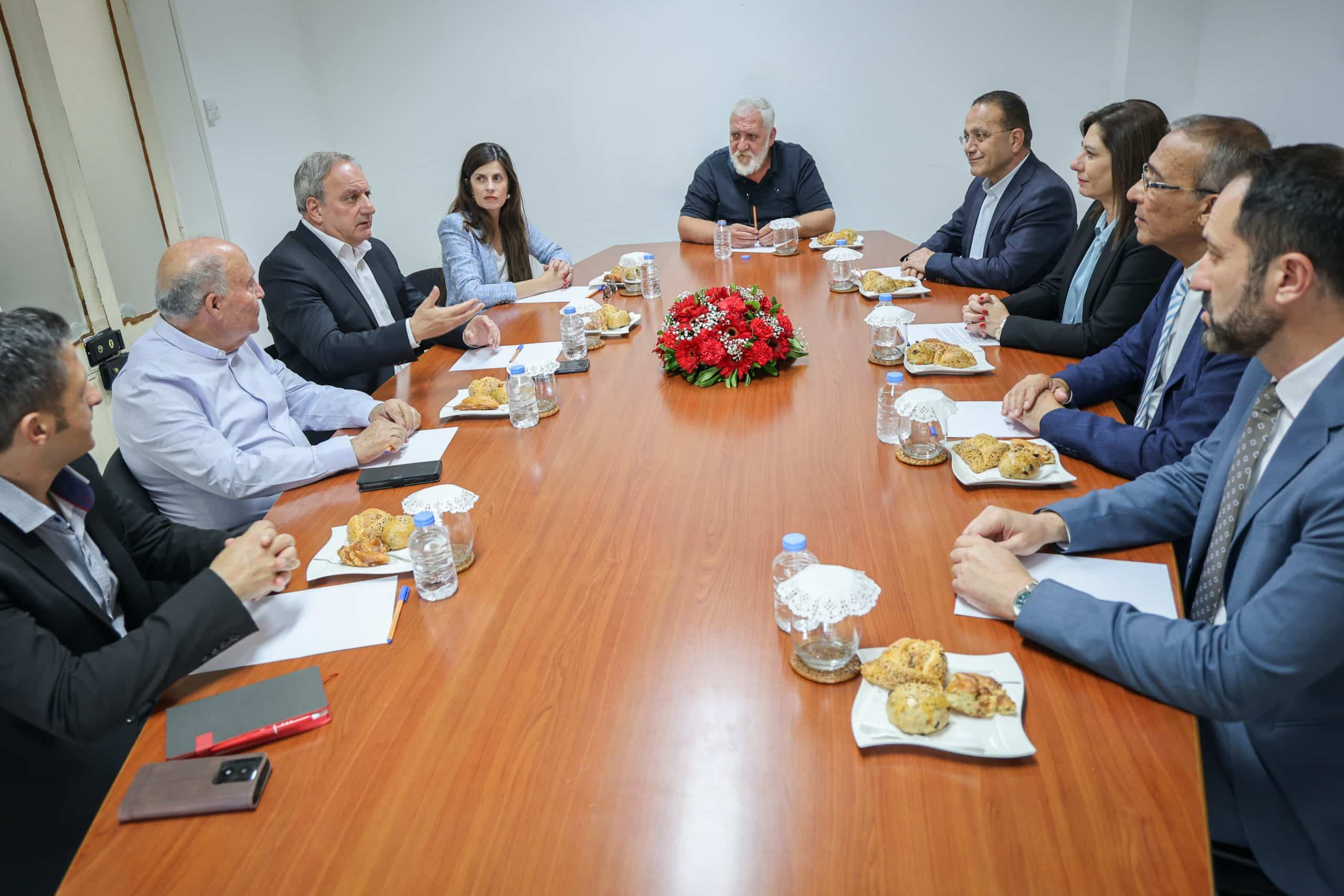 CTP ve AKEL heyetleri bir araya geldi
