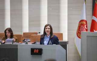 İncirli: Gazeteciliğin suç haline getirilmesine izin vermeyeceğiz
