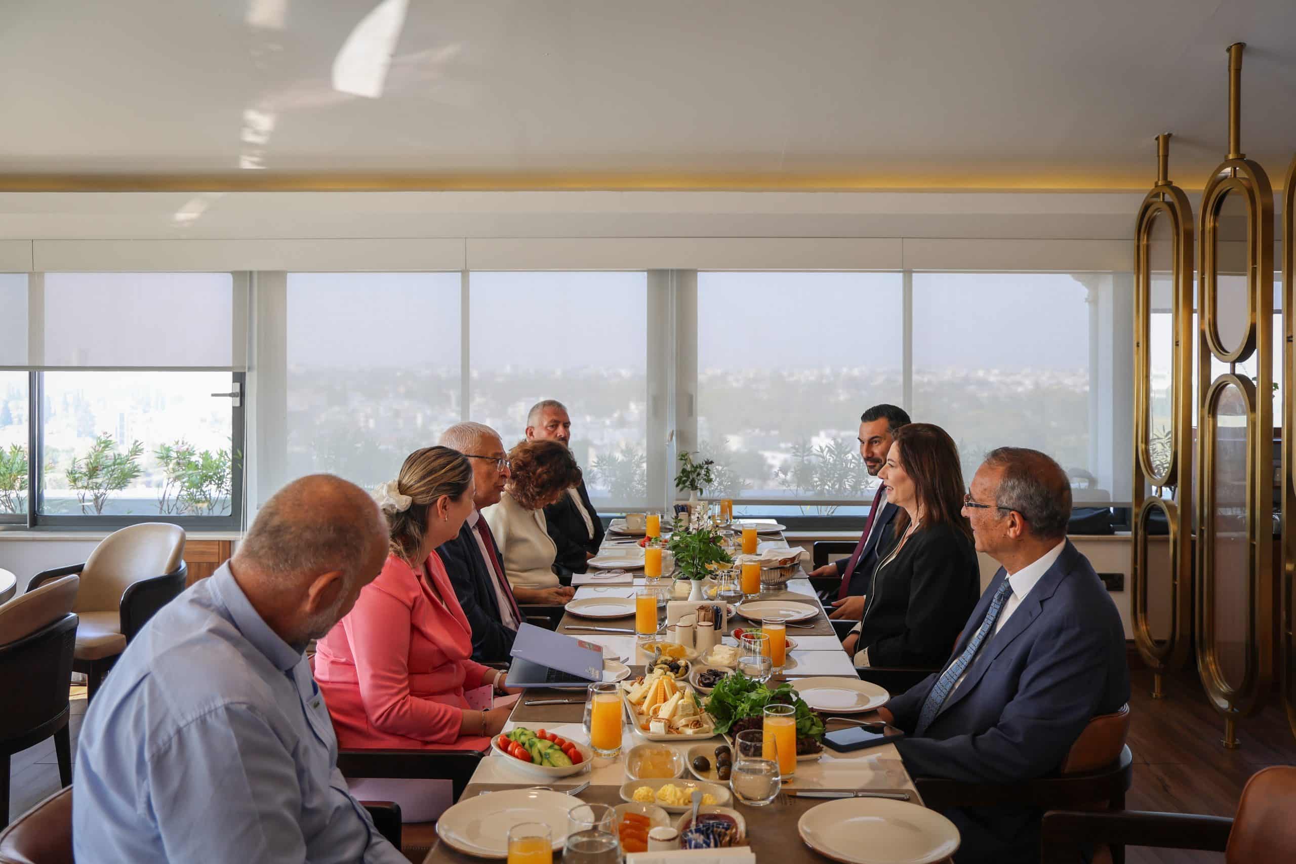 İncirli, gazetecilerle bir araya geldi