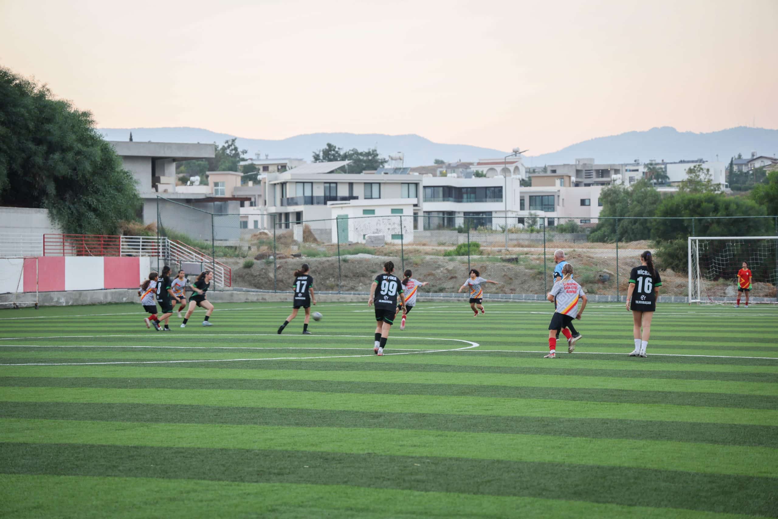 28’inci Naci Talat Halı Saha Anı Futbol Turnuvası başladı