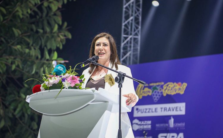  İncirli Mehmetçik Üzüm Festivali’nde konuştu: Üzüm salkımları gibi dayanışarak var olacağız