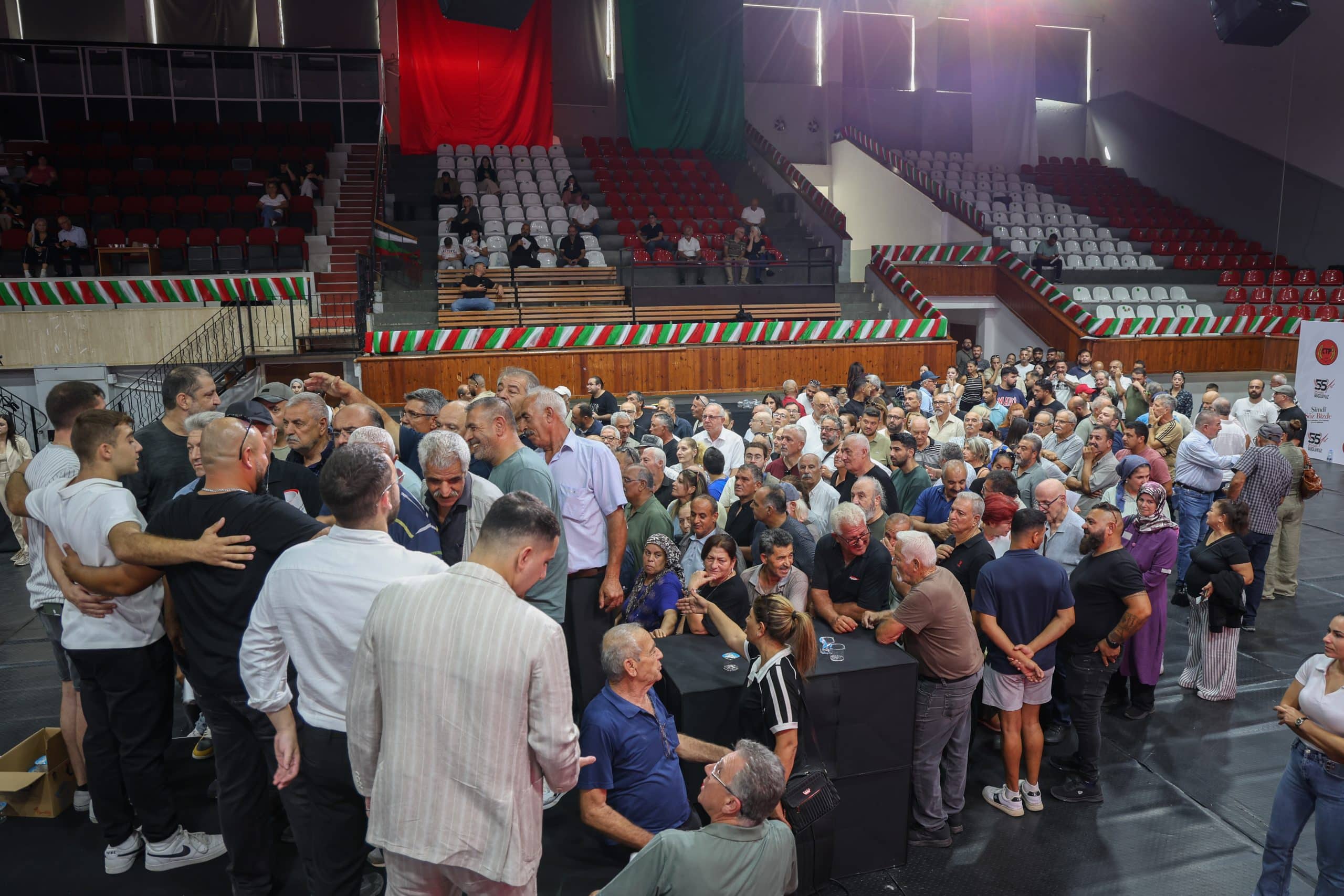 CTP Milletvekili Aday Belirleme ve Sıralama Kurultayı’nda oy verme işlemi başladı